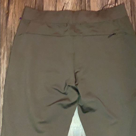 RYU Everywhere Jogger Sage Green Sz M EUC - Picture 4 of 14